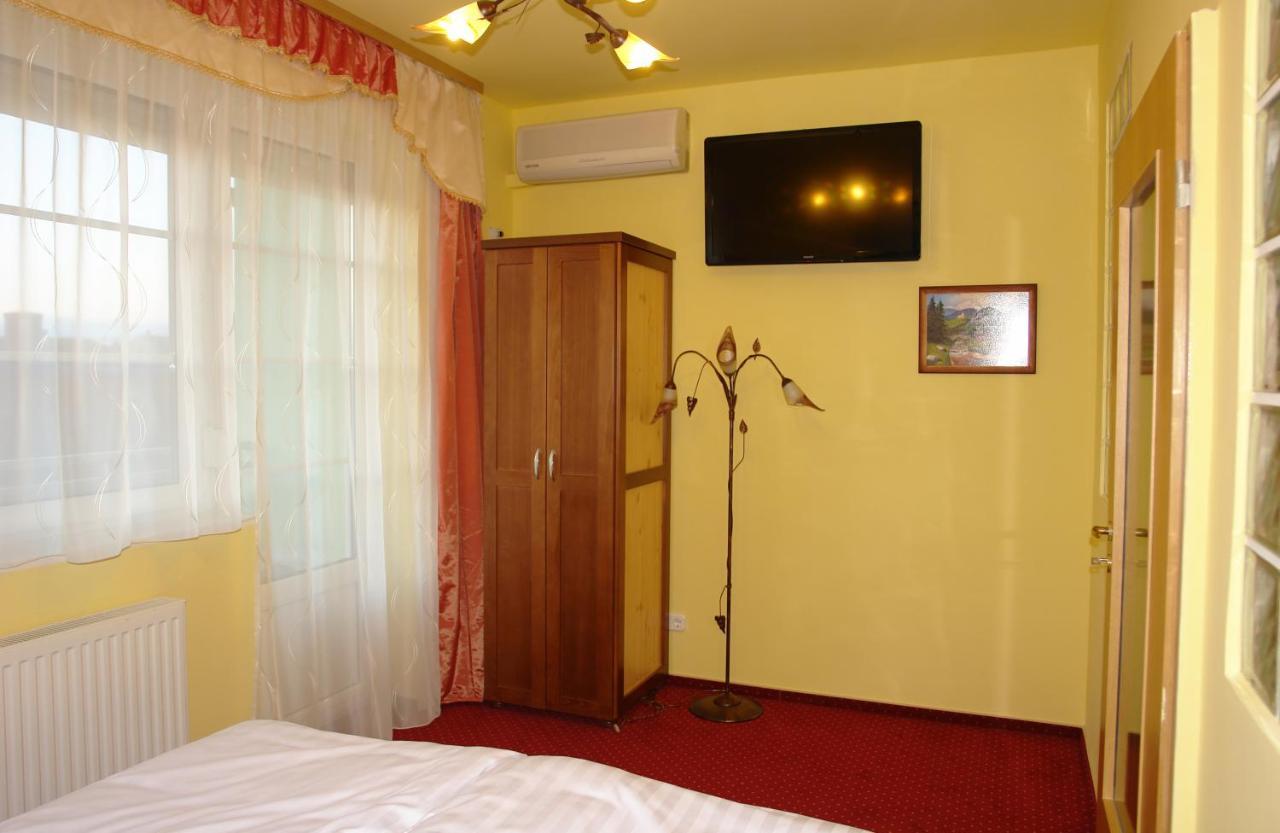 HoldLux Apartmanok Sárvár Dış mekan fotoğraf