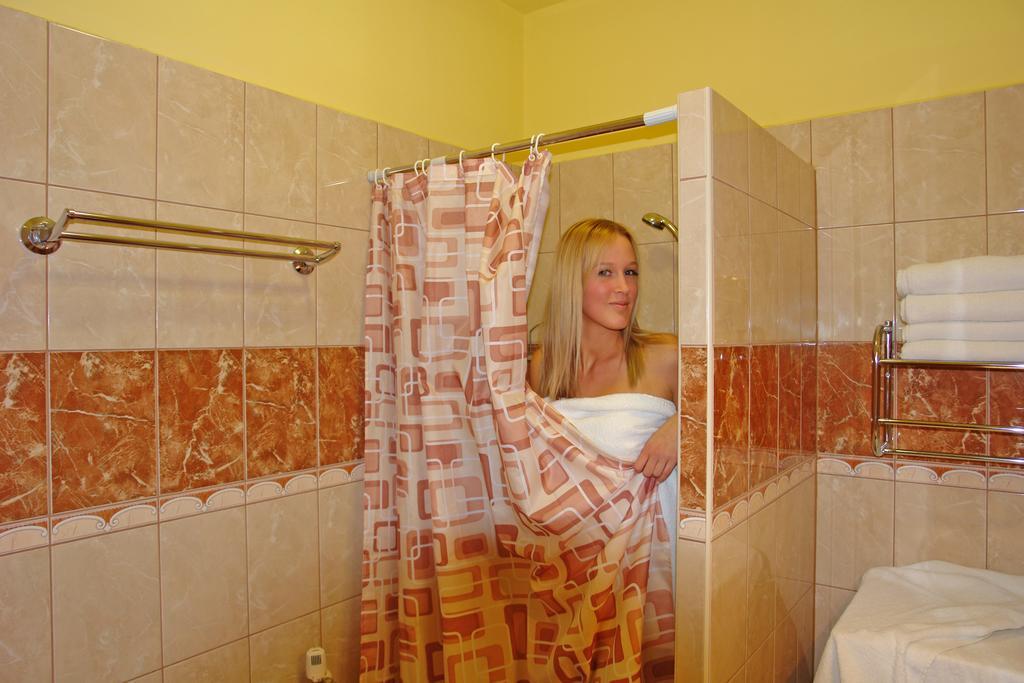 HoldLux Apartmanok Sárvár Dış mekan fotoğraf